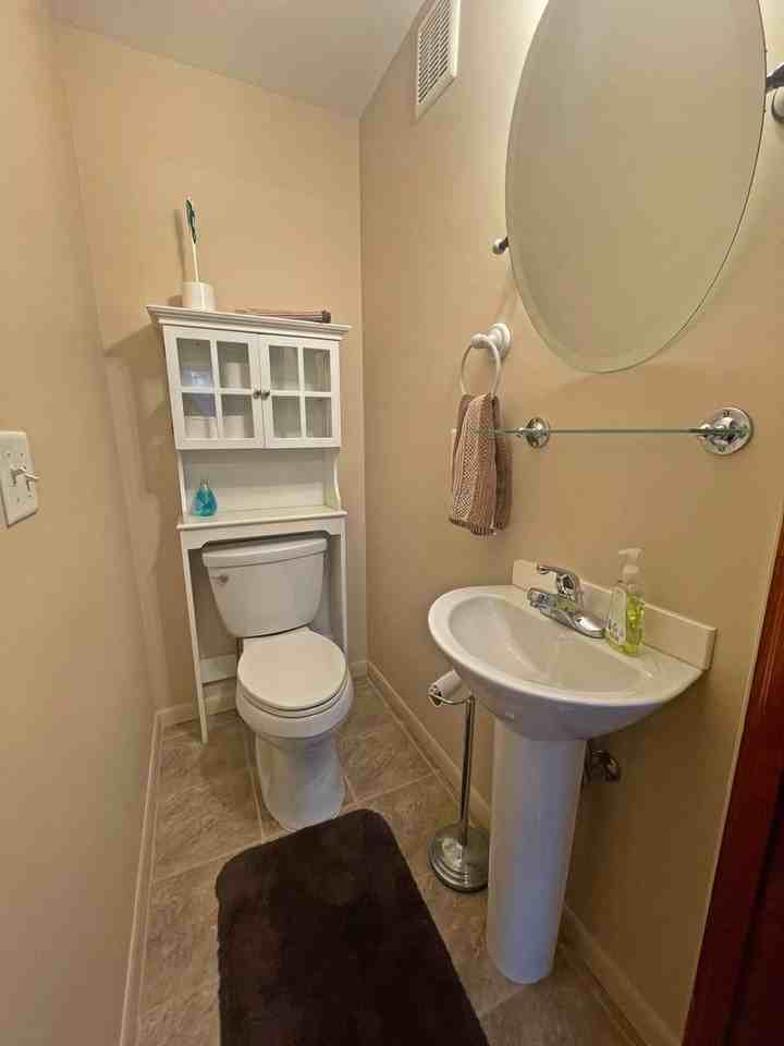 712 South Main Street - Photo 5 of 28