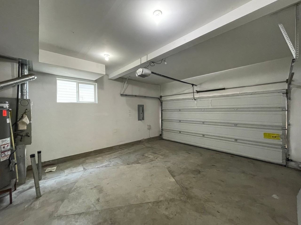 797 Ne 63rd Ave - Photo 2 of 36