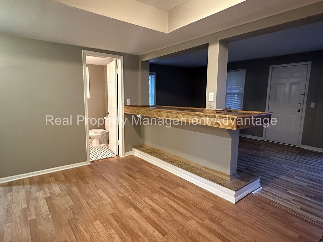 23511 Wellington Ave - Photo 5 of 26