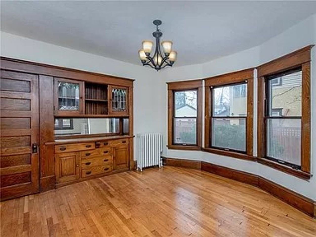 1683 Marshall Ave - Photo 4 of 15