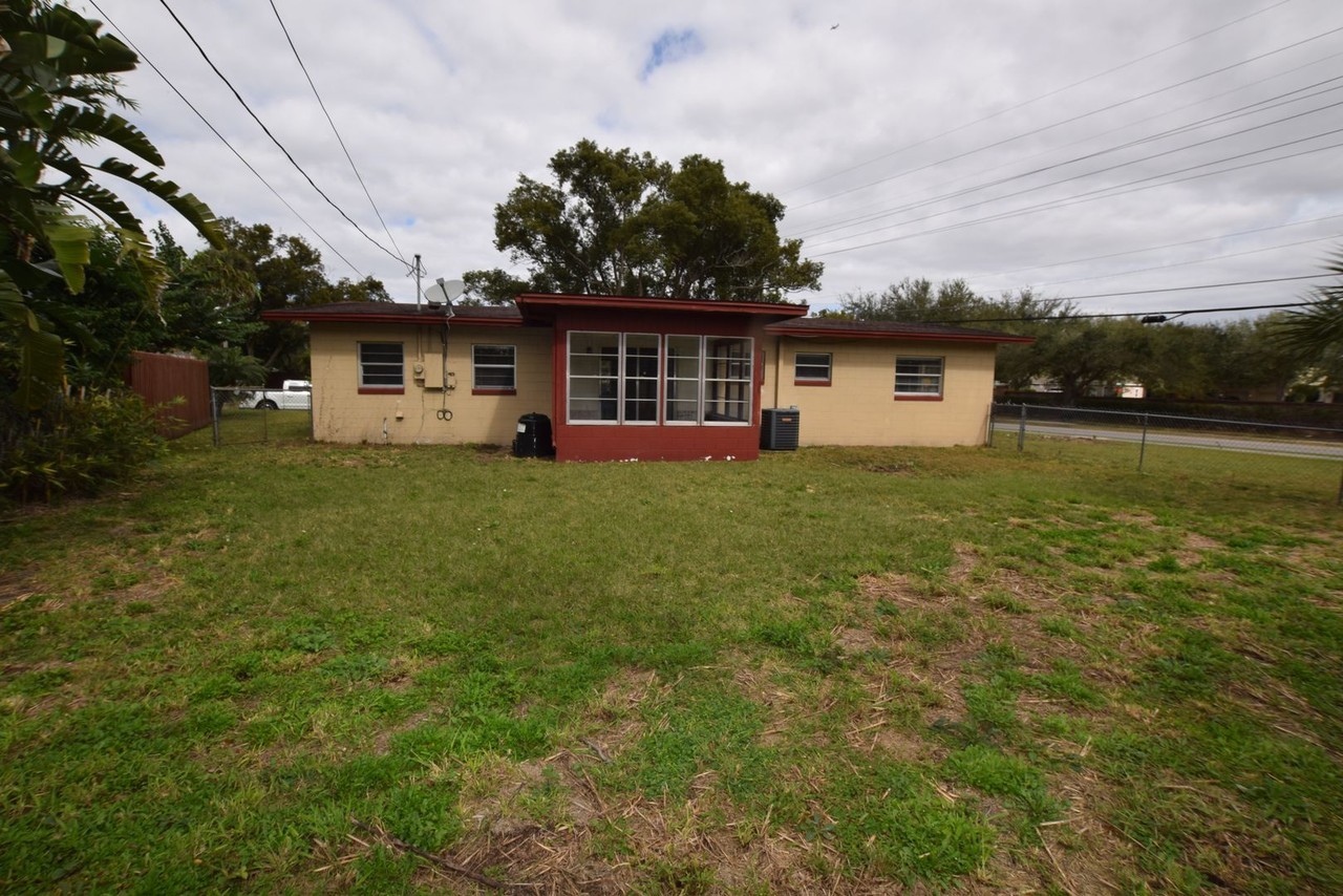 3538 Kramer Ln - Photo 5 of 24