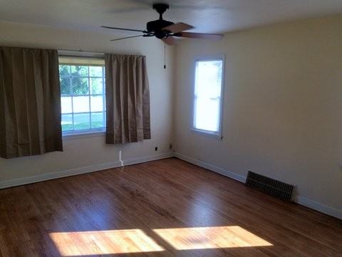 2085 W Oklahoma Ave - Photo 2 of 12