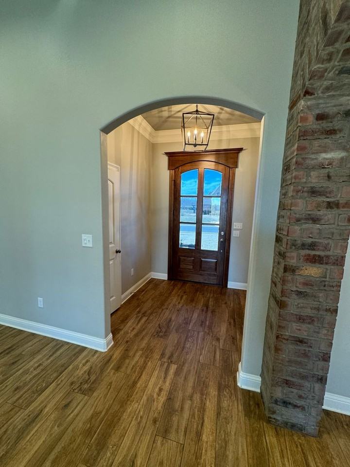 470 Long Acre Dr - Photo 4 of 31