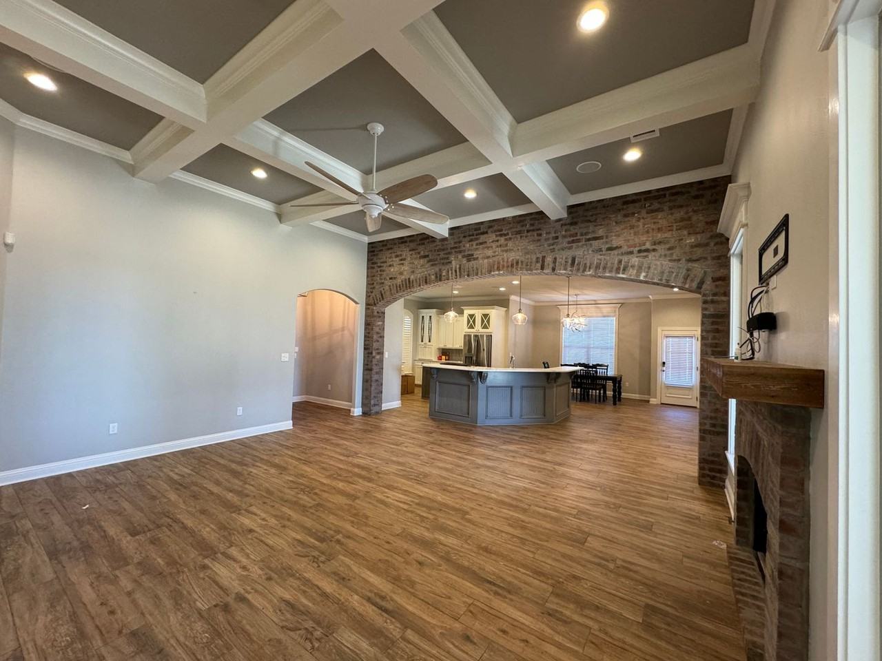 470 Long Acre Dr - Photo 6 of 31