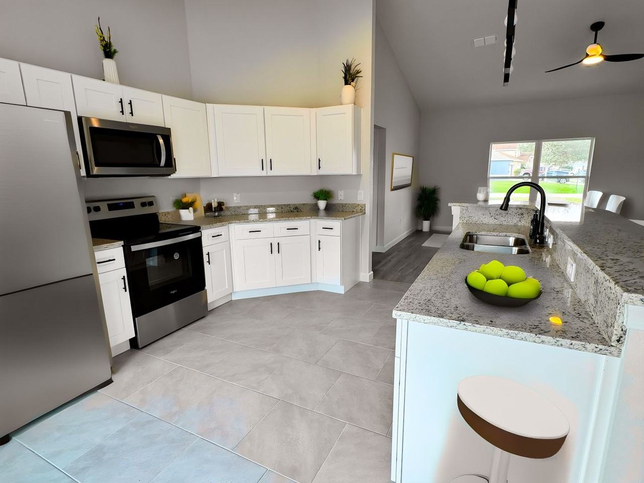 2575 Se 75th Blvd - Photo 5 of 14