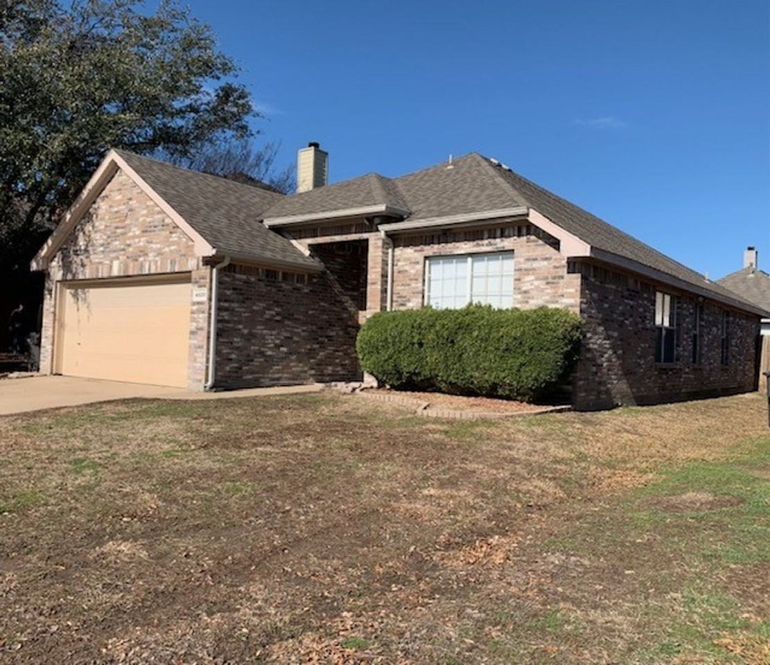 4608 Palm Ridge Dr - Photo 2 of 21