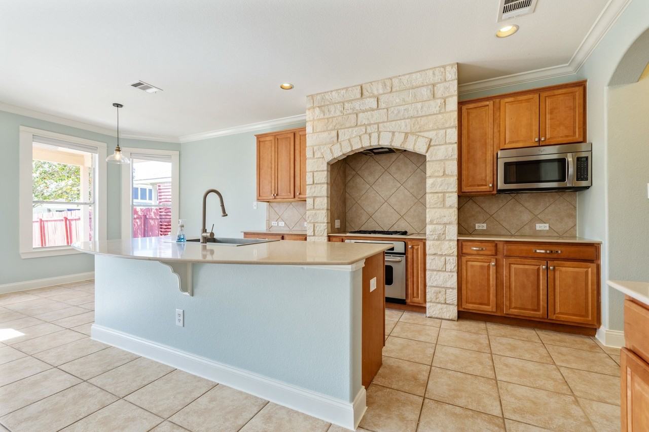 18617 Dry Pond Dr - Photo 7 of 16