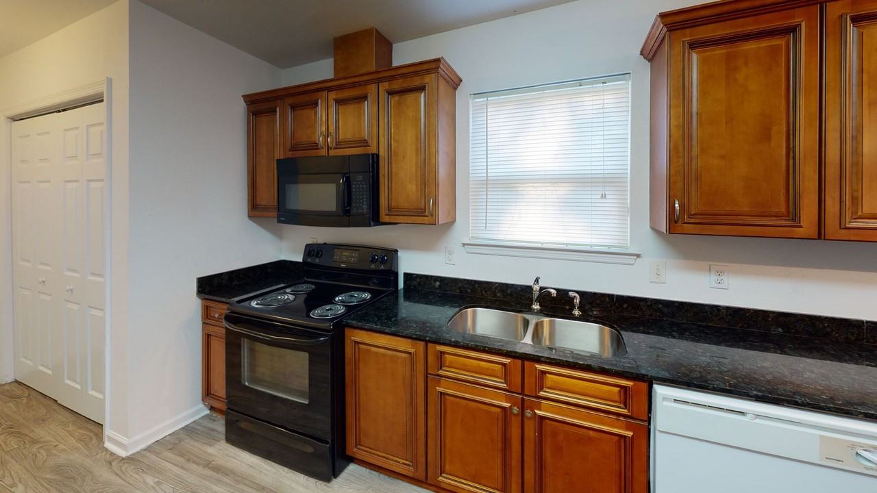 1225 Pepper Dr - Photo 2 of 7