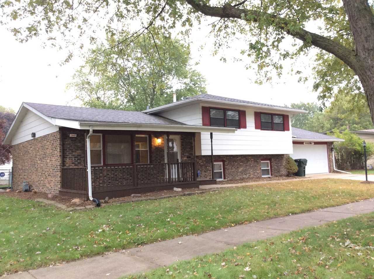 840 W Manor Ct - Photo 2 of 14