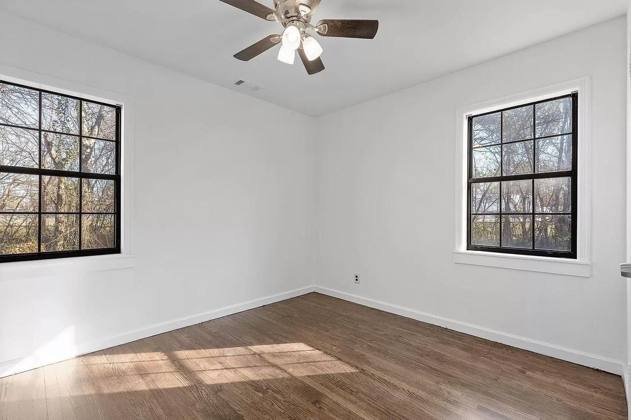 1710 Jennings Ln - Photo 6 of 12