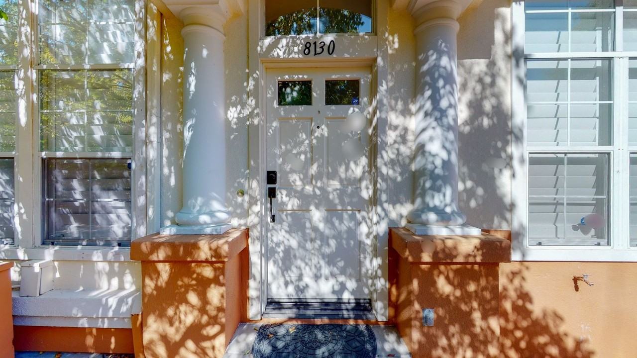 8130 E Naples Ln - Photo 2 of 14