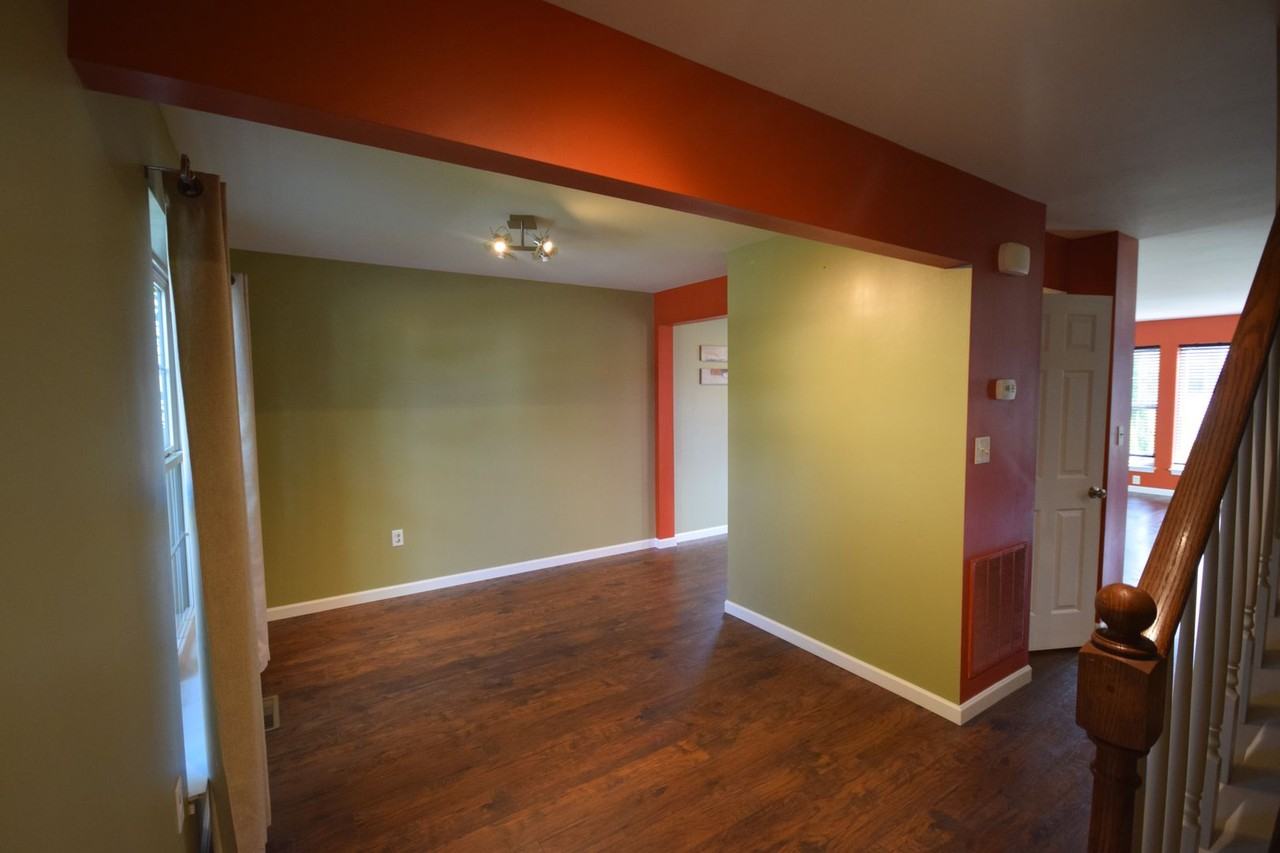 126 Farmington Ln - Photo 3 of 16