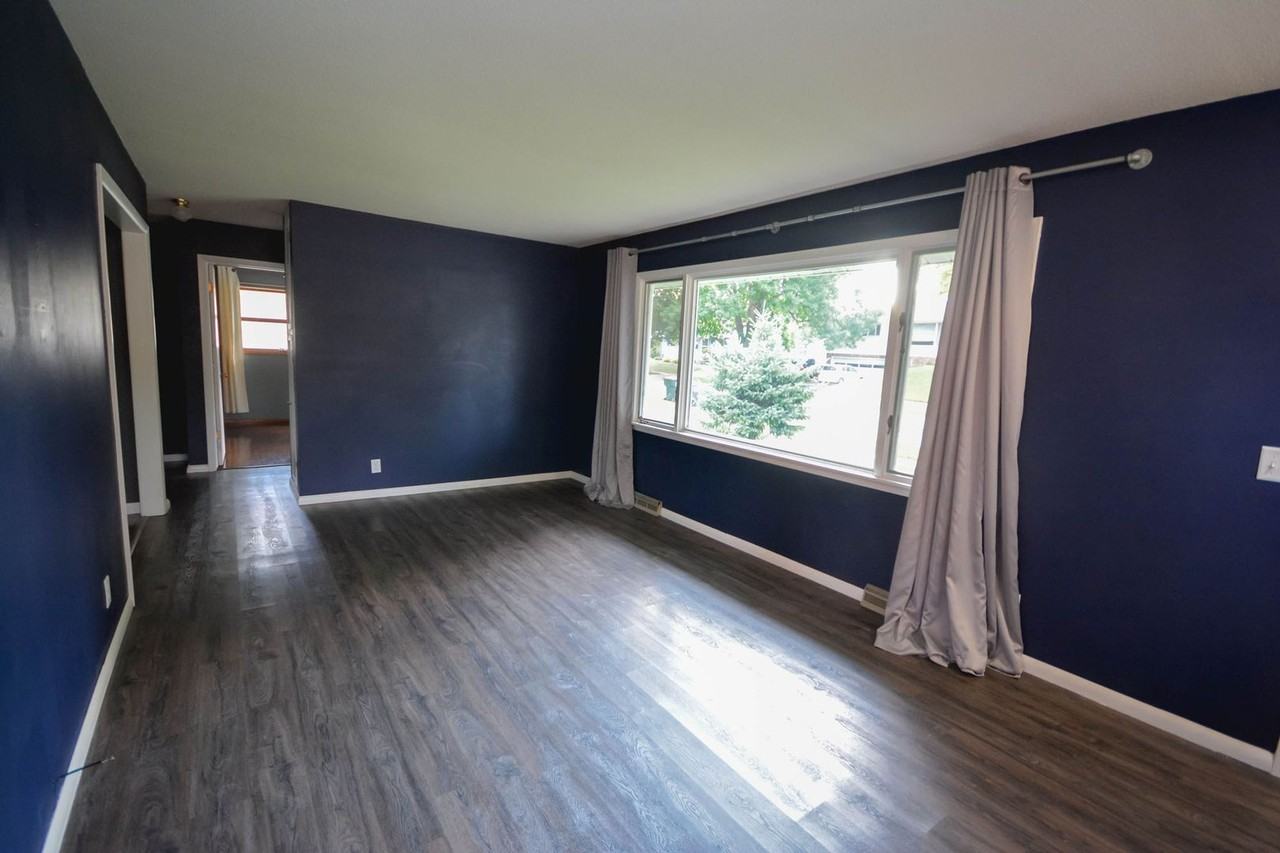 2829 17th Ave Nw - Photo 5 of 24