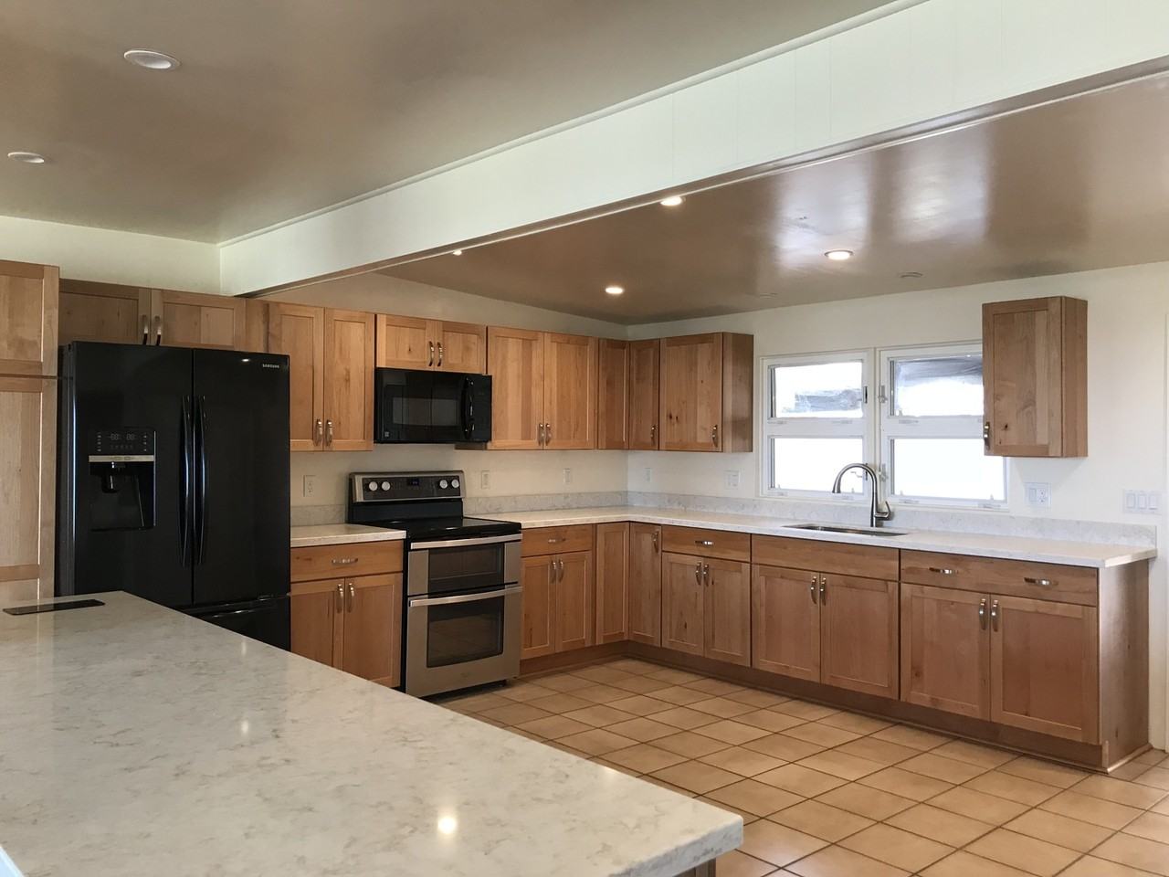 1592A Hanai Loop - Photo 2 of 9