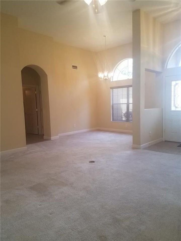 3033 Plymouth Rock Cir - Photo 5 of 17