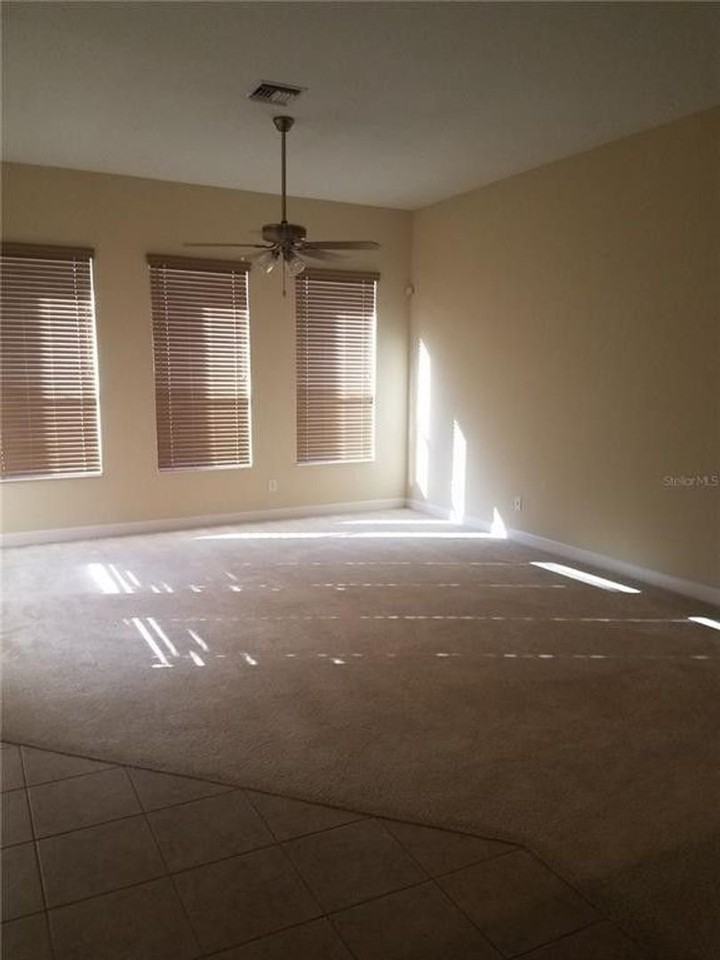 3033 Plymouth Rock Cir - Photo 7 of 17