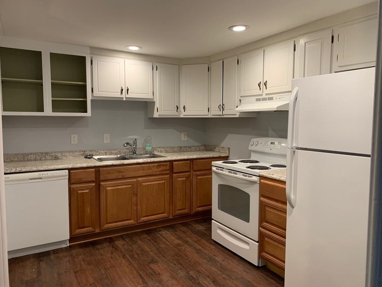 908 Buchanan Drive #B - Photo 2 of 13