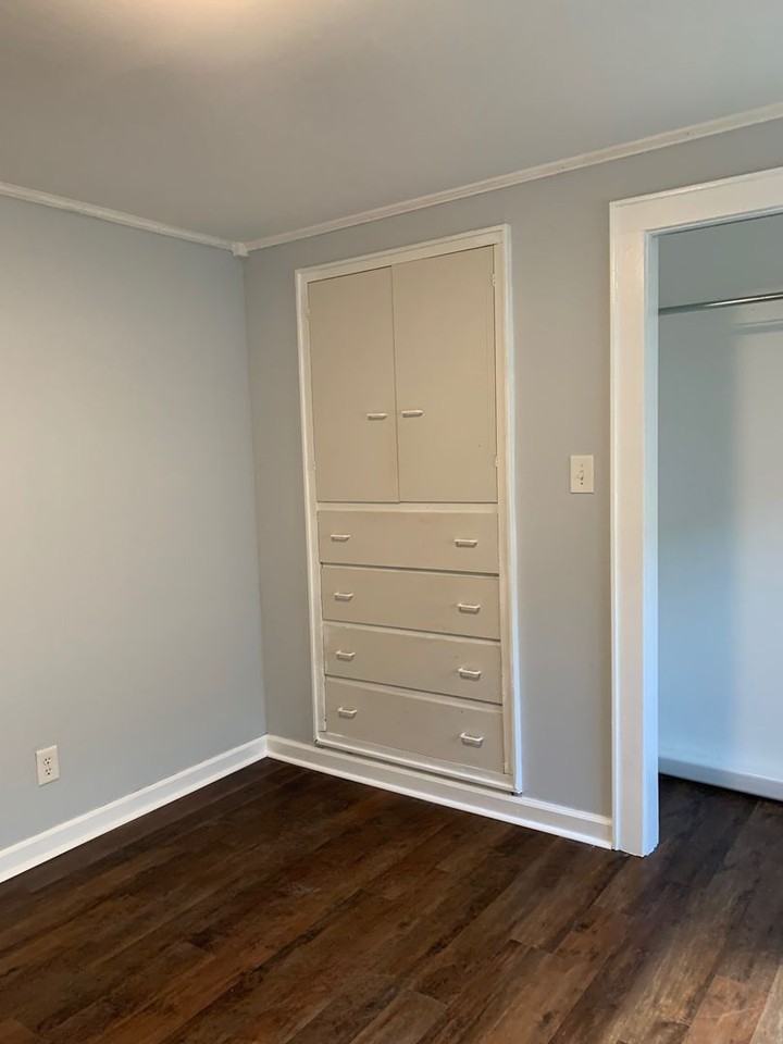 908 Buchanan Drive #B - Photo 7 of 13