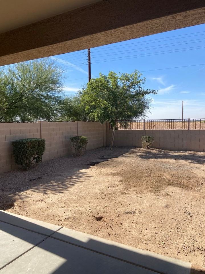 18472 N Salerno Dr - Photo 5 of 8