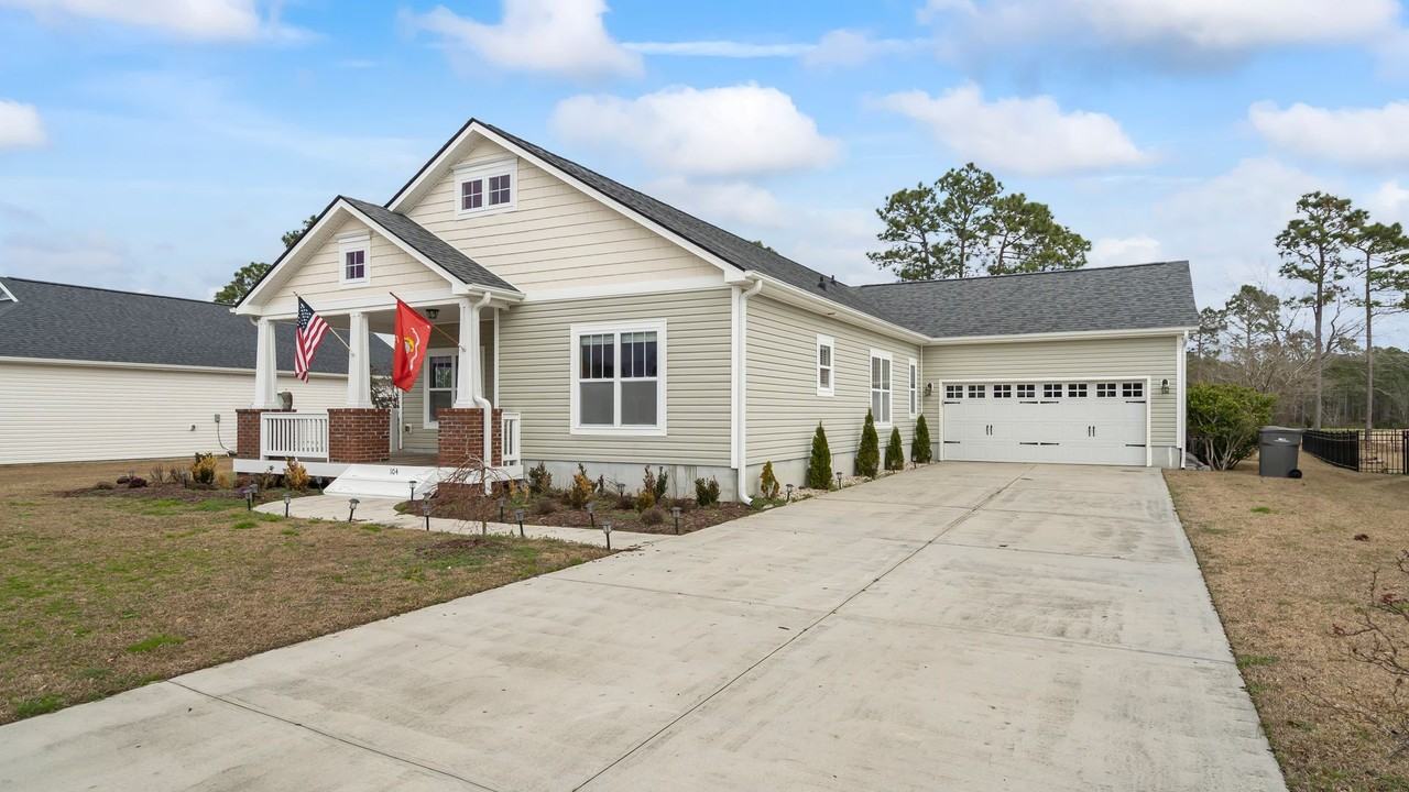 104 Farmstead Pl - Photo 2 of 36