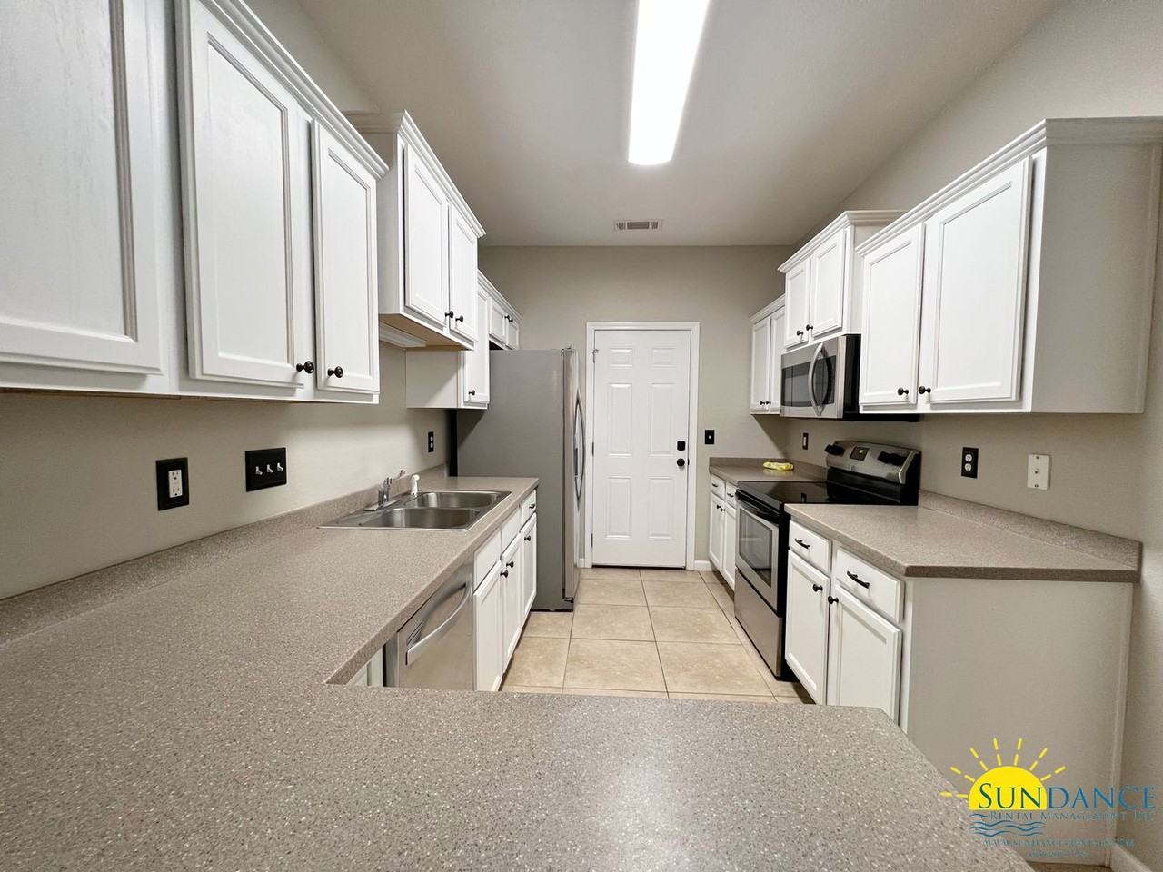 133 Farrah Ave - Photo 6 of 23
