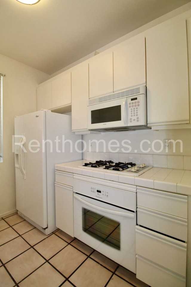 10921 Sabre Hill Dr #373 - Photo 7 of 24