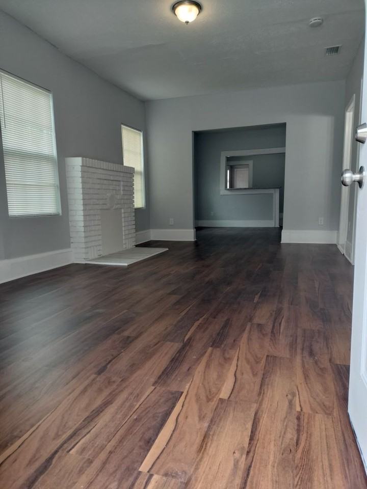 460 West 19th Street - Photo 2 of 12