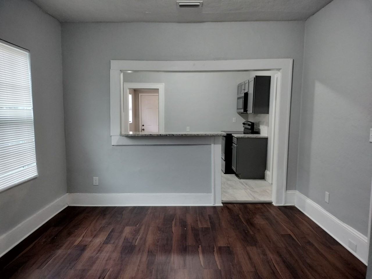 460 West 19th Street - Photo 6 of 12