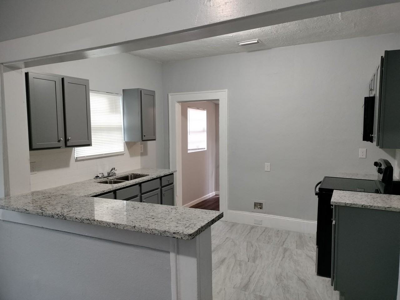 460 West 19th Street - Photo 7 of 12