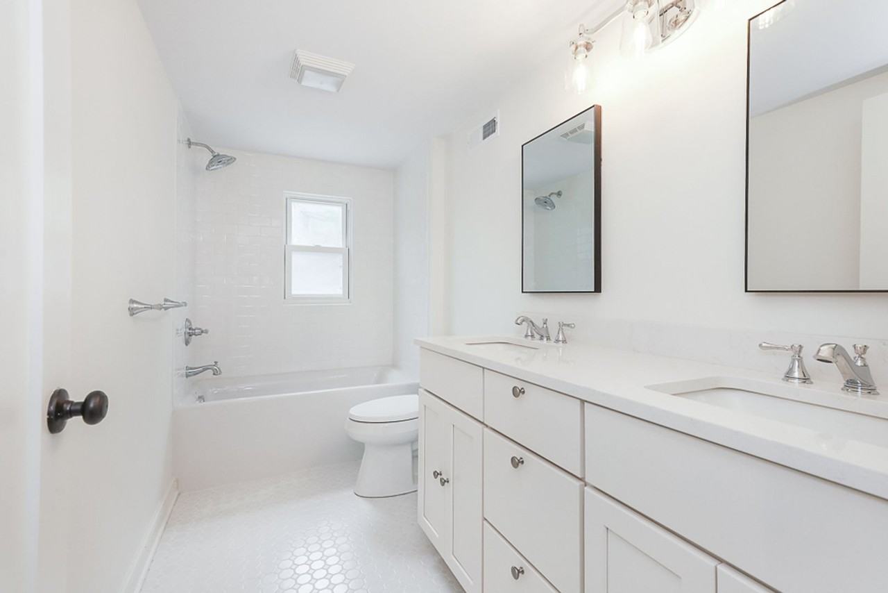 27011 Normandy Rd - Photo 4 of 43