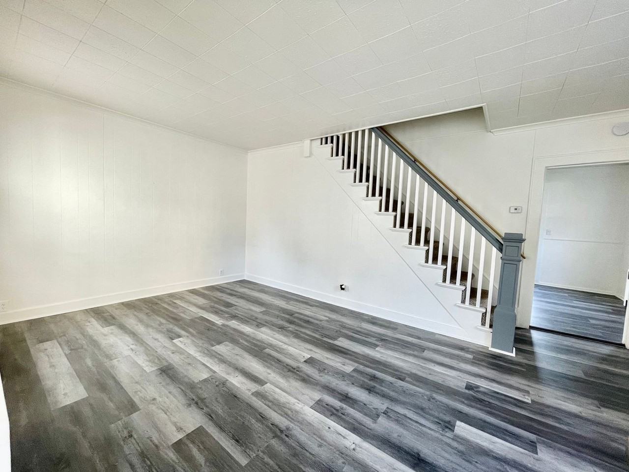 9 Franklin St - Photo 3 of 18