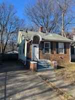 featured image of 1609 S Morton Ave