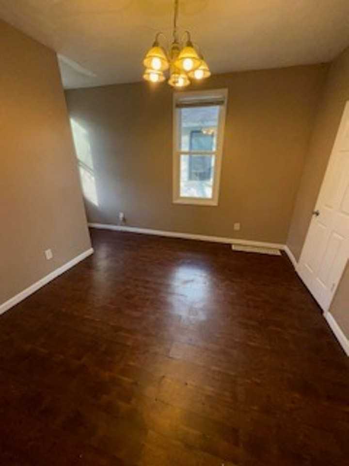 1609 S Morton Ave - Photo 5 of 9