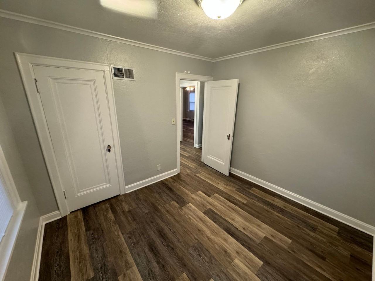 417 Waverly Rd - Photo 3 of 30