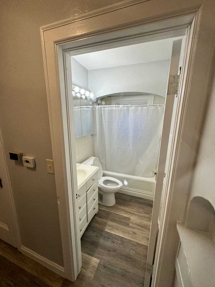 417 Waverly Rd - Photo 5 of 30