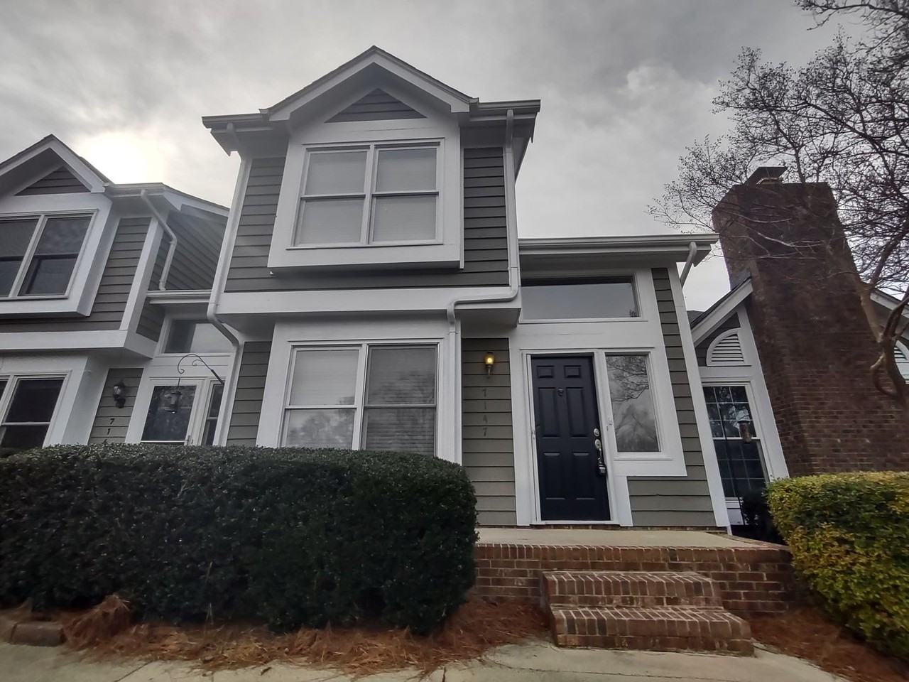 7147 Meeting St - Photo 2 of 29