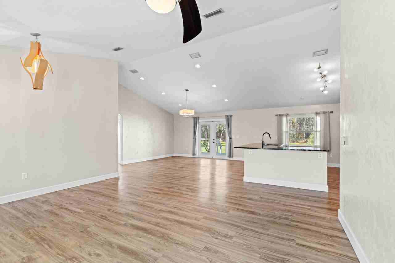 16026 N State Road 121 - Photo 3 of 27