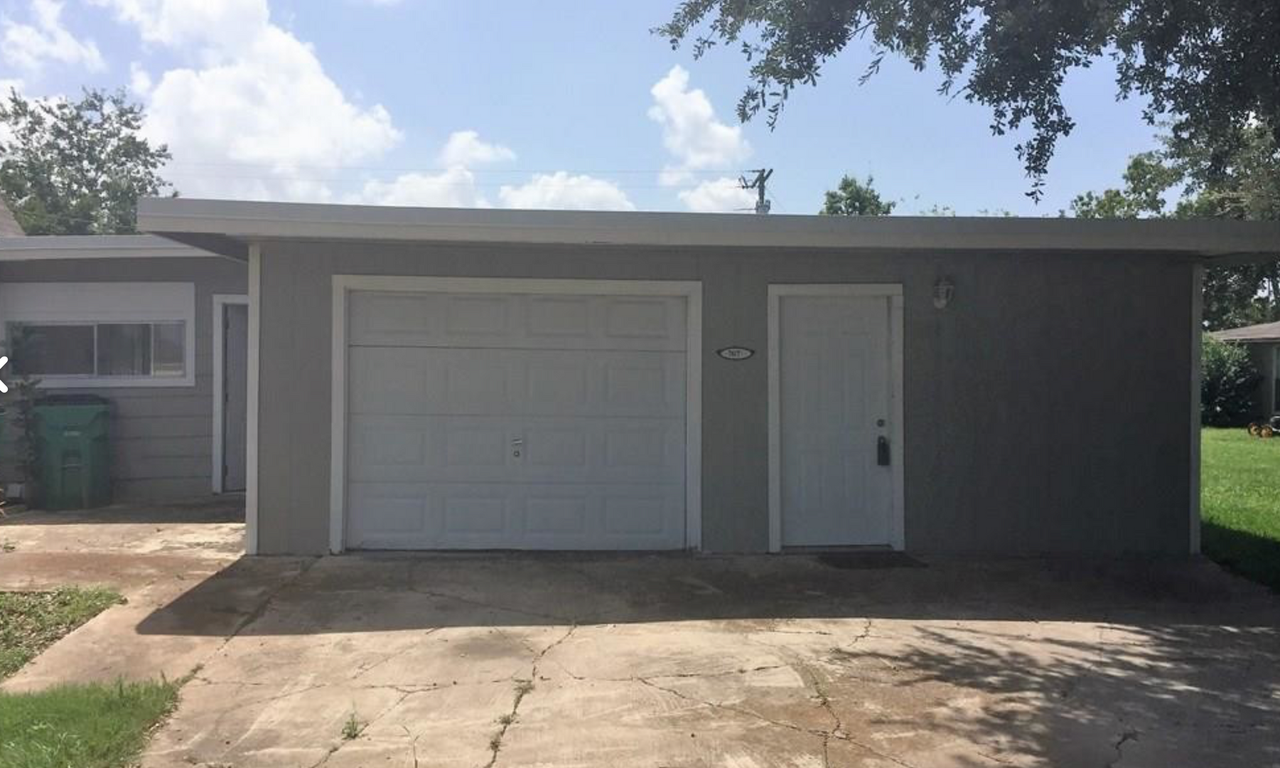 707 Westchester Street - Photo 3 of 12