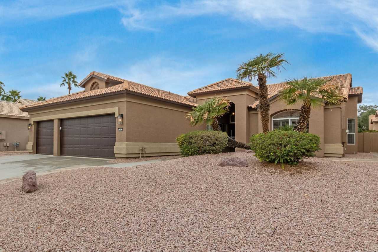 15412 W Indianola Ave - Photo 2 of 46