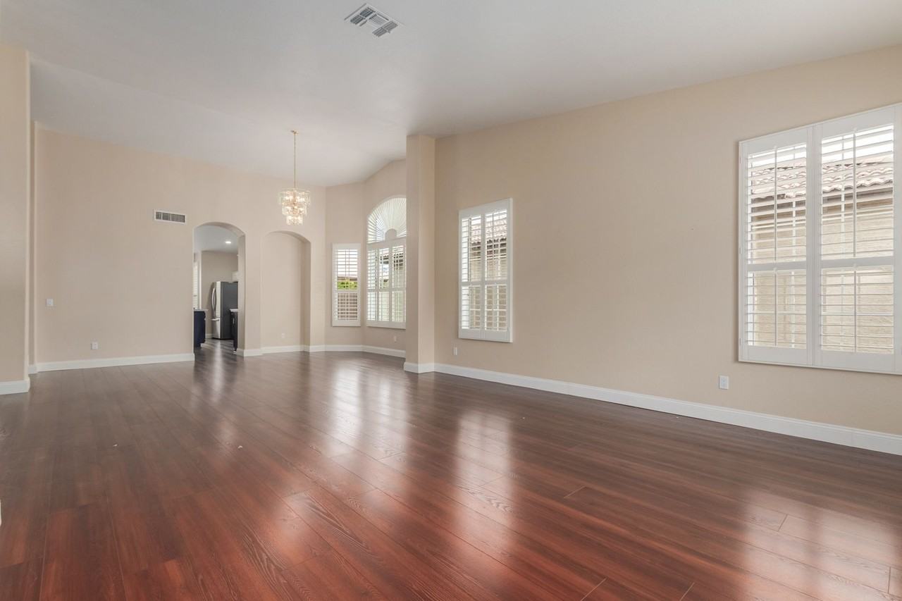 15412 W Indianola Ave - Photo 3 of 46