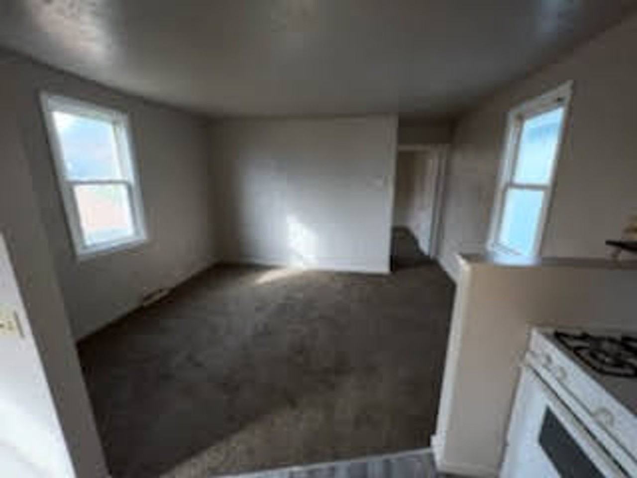 221 6th St Rear - Photo 3 of 9