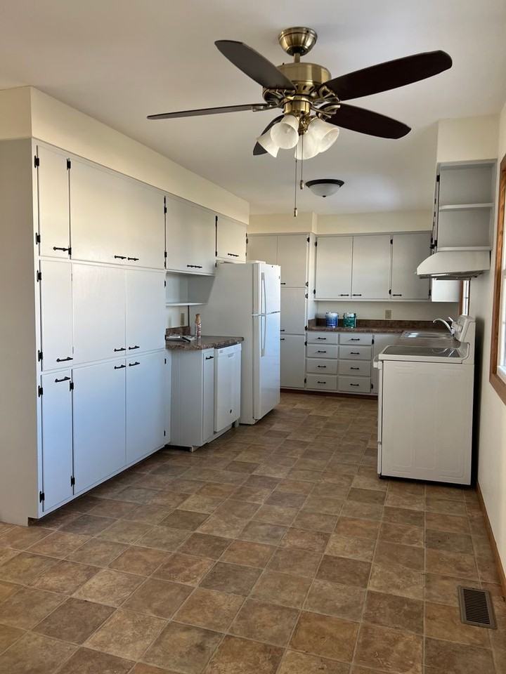 3614 River Rd - Photo 3 of 14