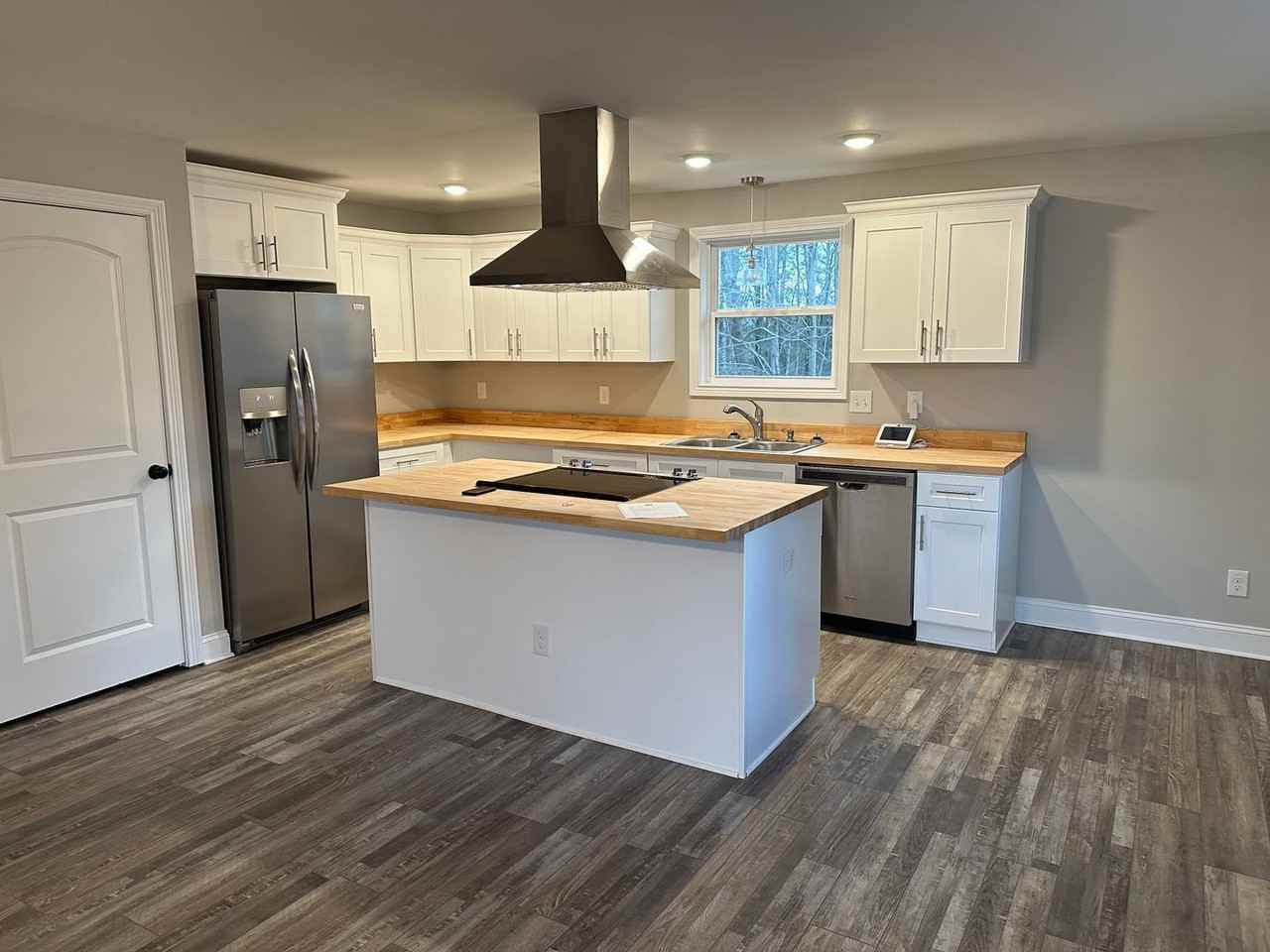 418 Belmont Rd - Photo 2 of 20