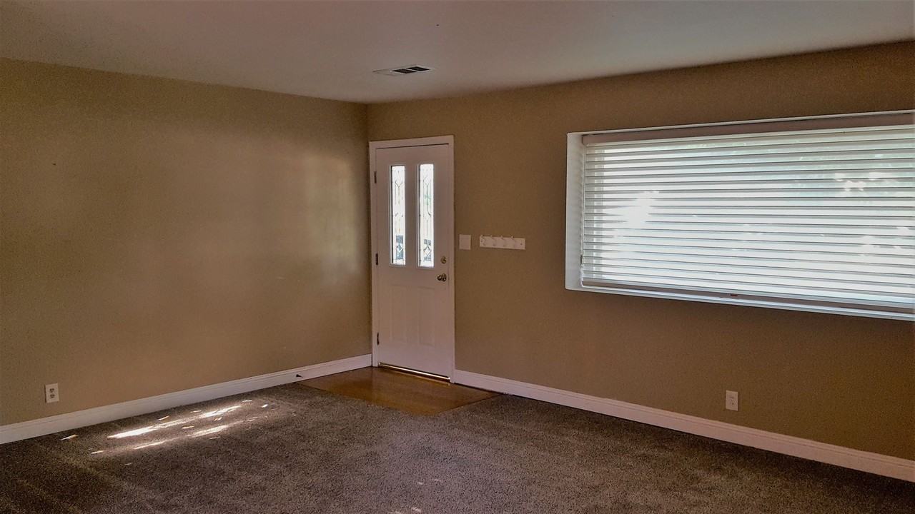 1946 Lima Dr - Photo 2 of 16
