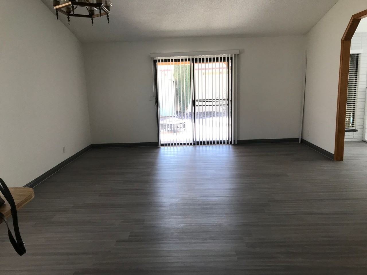 6271 Cedarwood Ave - Photo 5 of 29