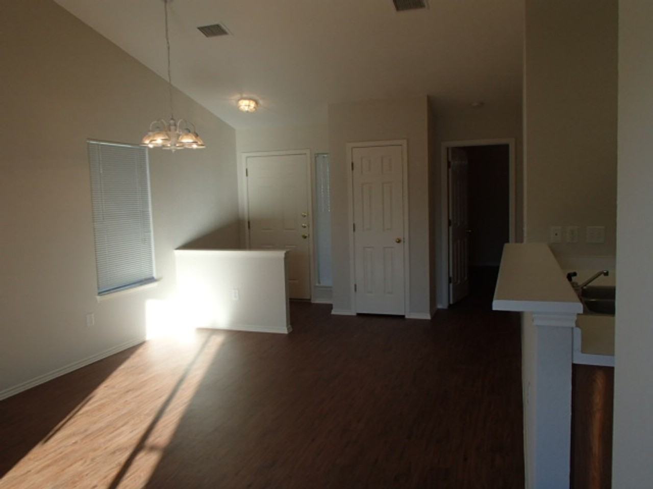 1010 Kajon Cv - Photo 3 of 8