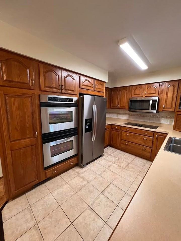 1904 Paisley St - Photo 3 of 17