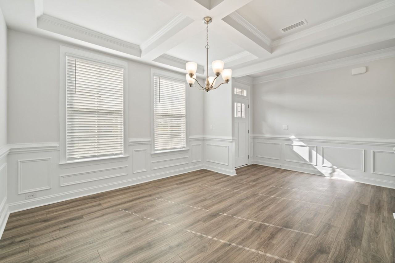 408 Preston Rd - Photo 5 of 50