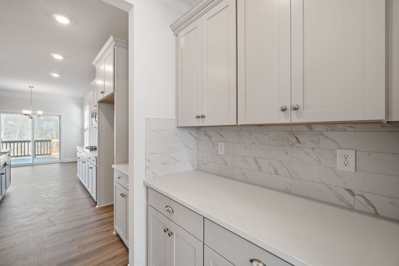 408 Preston Rd - Photo 7 of 50