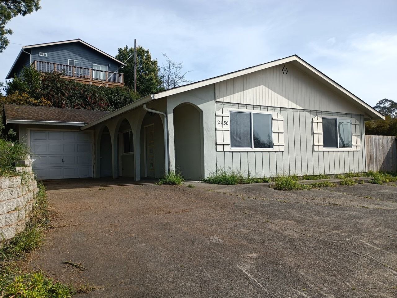 2130 Alliance Rd - Photo 2 of 22